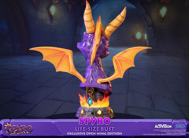 Spyro™ the Dragon – Spyro™ Life-Size Bust (Exclusive Open Wing Edition) (spyrobust_lsbexcopen_06.jpg)