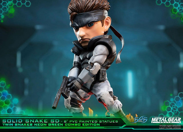 Solid Snake SD Twin Snakes Neon Green Combo Edition (sssd-comboexstealthng-h-03.jpg)