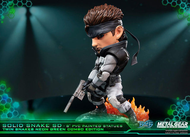 Solid Snake SD Twin Snakes Neon Green Combo Edition (sssd-comboexstealthng-h-30.jpg)