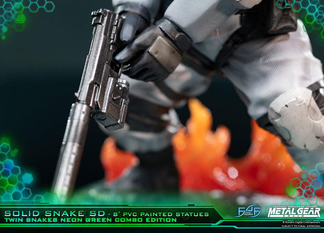 Solid Snake SD Twin Snakes Neon Green Combo Edition (sssd-comboexstealthng-h-32.jpg)