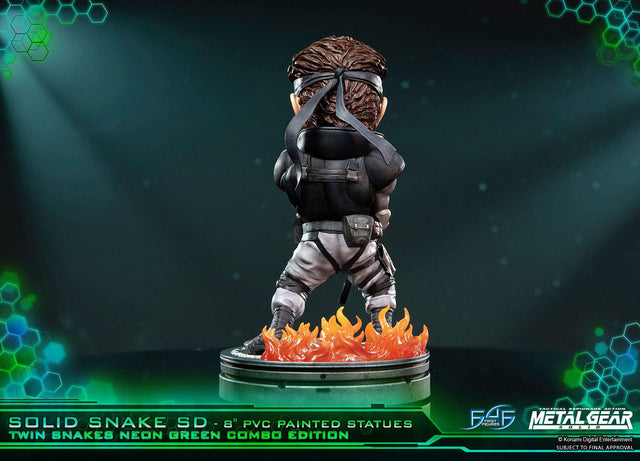 Solid Snake SD Twin Snakes Neon Green Combo Edition (sssd-comboexstealthng-h-38.jpg)