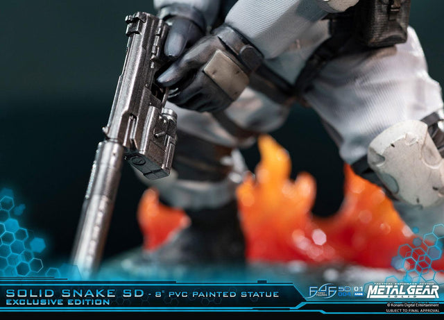 Solid Snake SD Exclusive Edition (sssd-exc-h-31.jpg)