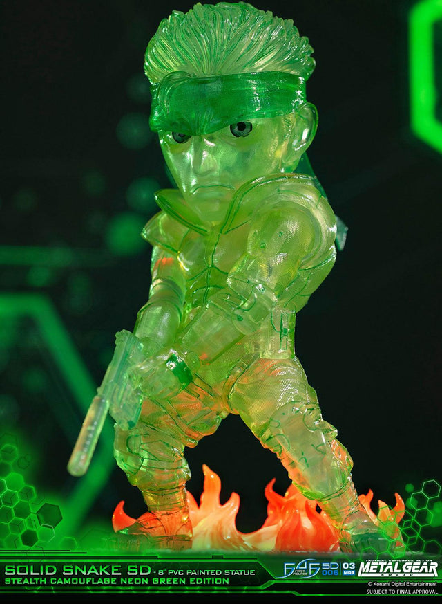Solid Snake SD Stealth Camouflage Neon Green Exclusive Edition (sssd-stealthng-v-03.jpg)