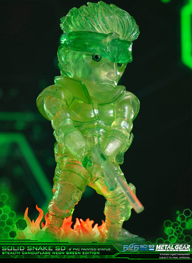 Solid Snake SD Stealth Camouflage Neon Green Exclusive Edition (sssd-stealthng-v-04.jpg)