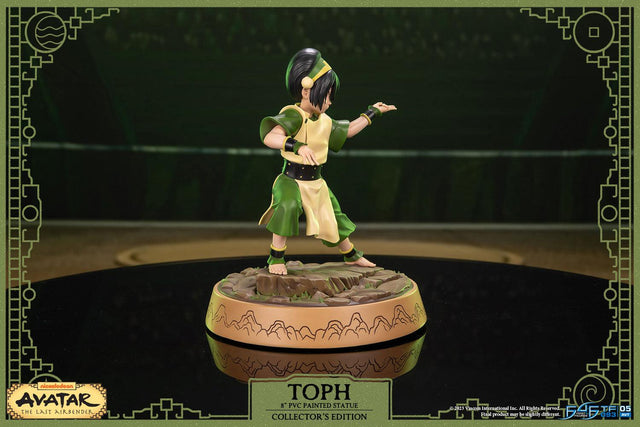 Avatar: The Last Airbender - Toph PVC (Collector's Edition) (tophce_02.jpg)