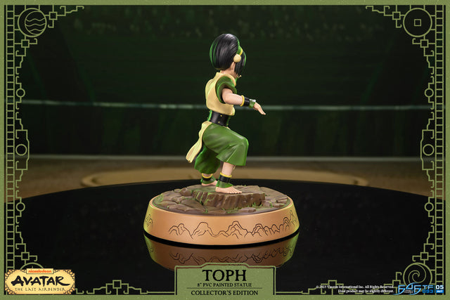 Avatar: The Last Airbender - Toph PVC (Collector's Edition) (tophce_03.jpg)