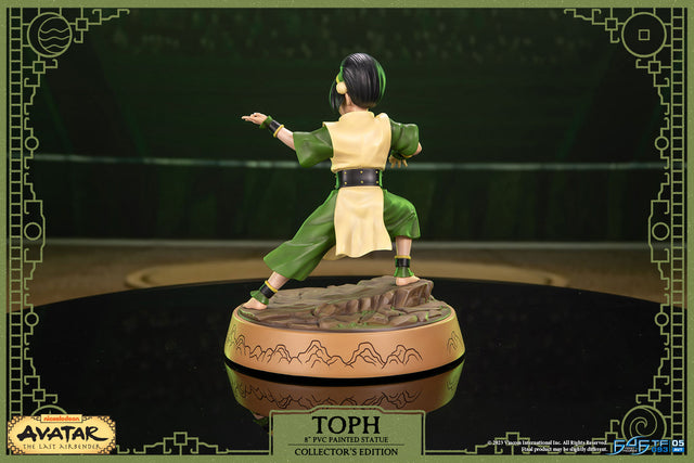 Avatar: The Last Airbender - Toph PVC (Collector's Edition) (tophce_05.jpg)