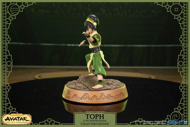 Avatar: The Last Airbender - Toph PVC (Collector's Edition) (tophce_07.jpg)