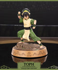 Avatar: The Last Airbender - Toph PVC (Collector's Edition) (tophce_09.jpg)