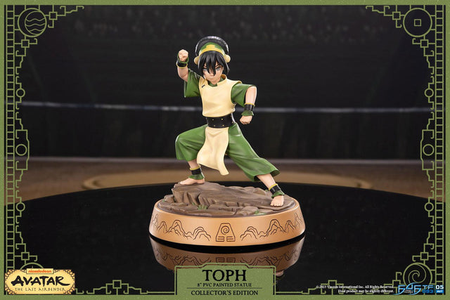 Avatar: The Last Airbender - Toph PVC (Collector's Edition) (tophce_09.jpg)