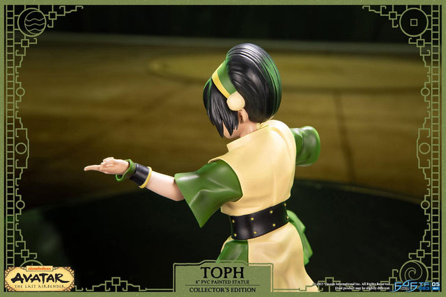 Avatar: The Last Airbender - Toph PVC (Collector's Edition) (tophce_14.jpg)