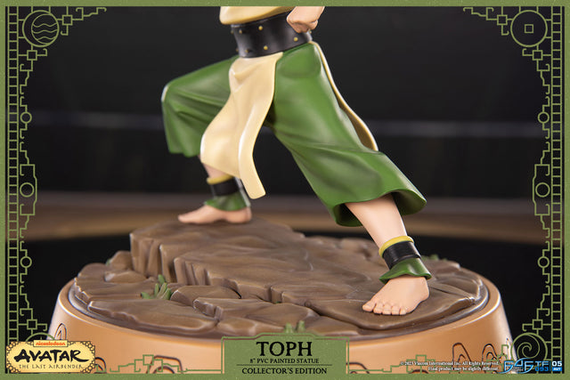 Avatar: The Last Airbender - Toph PVC (Collector's Edition) (tophce_23.jpg)