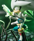 Silver the Hedgehog (Regular) (vertical_13_3.jpg)