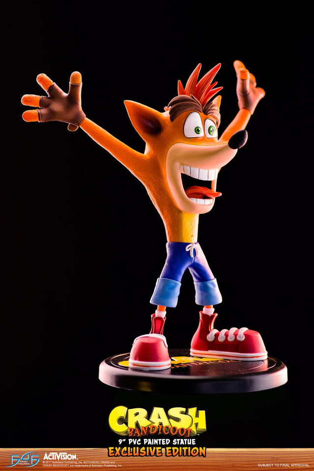 Crash Bandicoot PVC (Exclusive) (vertical_15_2_12.jpg)