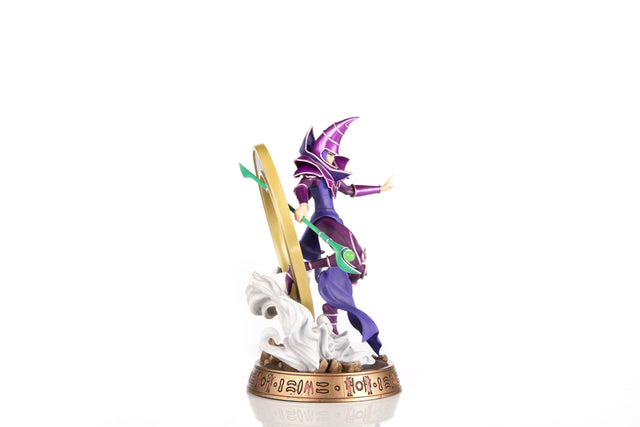 Yu-Gi-Oh! – Dark Magician (Standard Purple Edition)  (whitebg_st_purple7_dsc_8218.jpg)