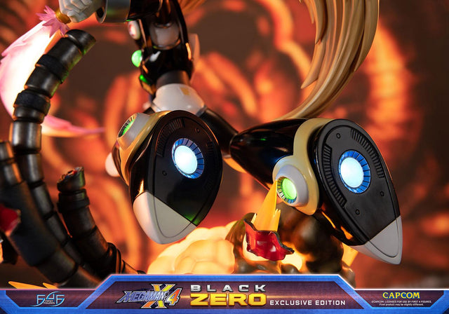 Mega Man X - Black Zero Exclusive Edition (zero_blackex_18.jpg)